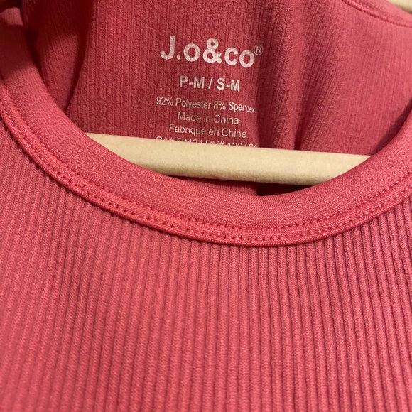 Red Ribbed Tank Top - Picture 4 of 6